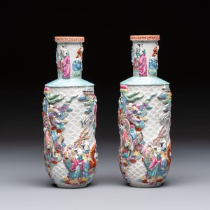 A pair of Chinese famille rose 'Immortals' vases with relief design, Qianlong mark, Republic — photo 2