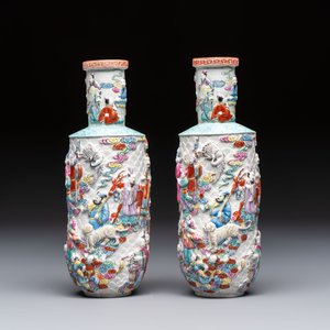 A pair of Chinese famille rose 'Immortals' vases with relief design, Qianlong mark, Republic — photo 4