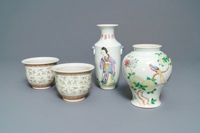 A pair of Chinese famille rose jardinières and two vases, 19/20th C.