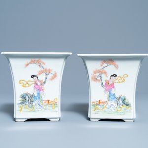 A pair of Chinese famille rose jardinières on stands, Qianlong mark, Republic — photo 4