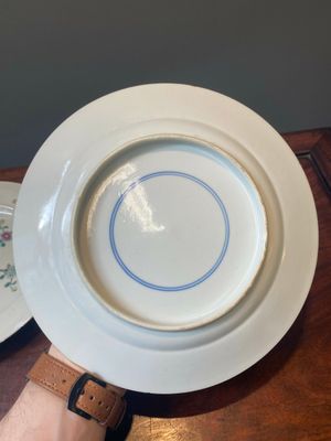 A pair of Chinese famille rose 'Jiangxi Province' plates, endless knot mark, 19/20th C. — photo 21