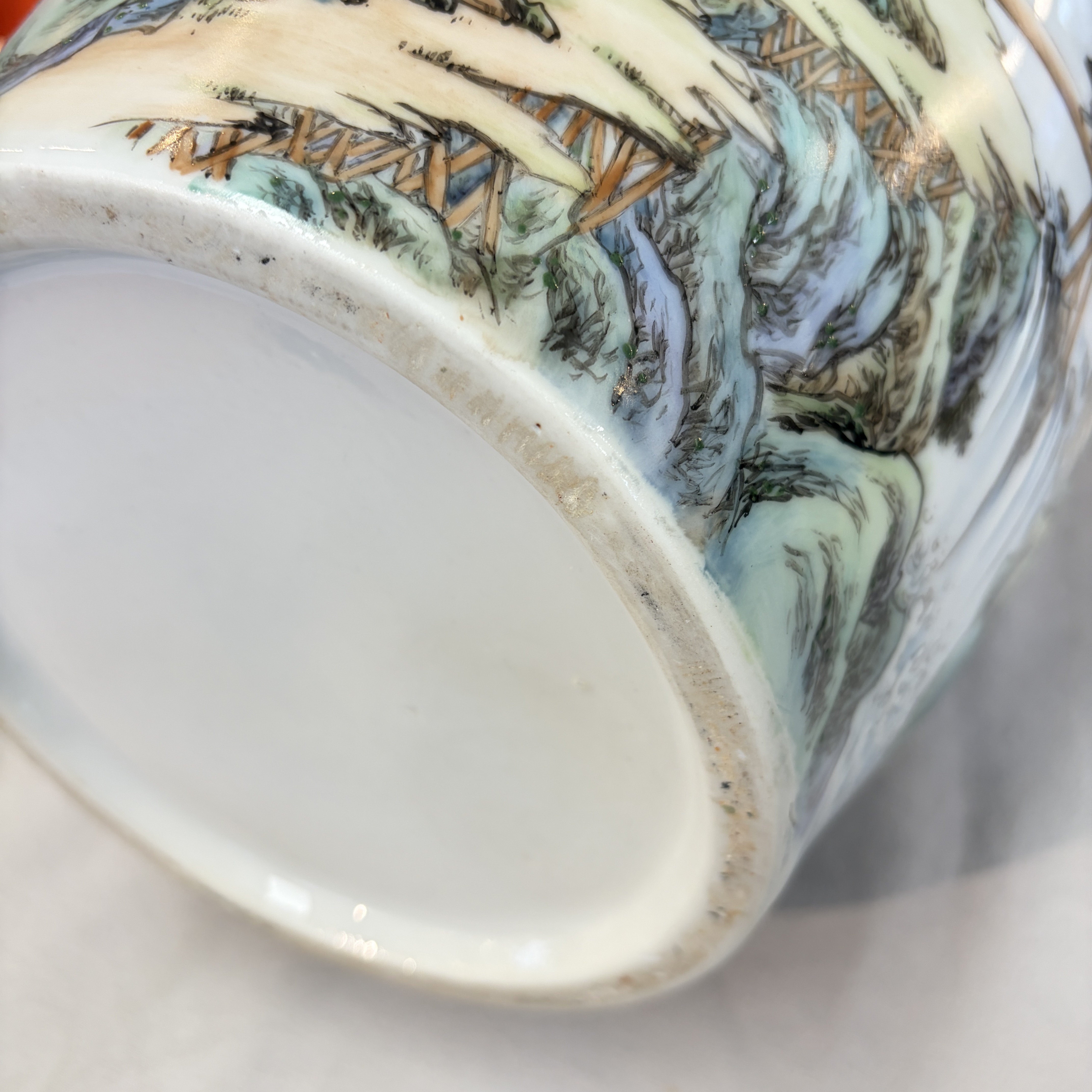 A pair of Chinese famille rose 'Landscape' vases and an 'Immortals' vase — 照片 62