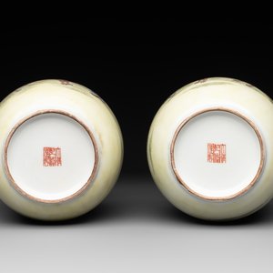 A pair of Chinese famille rose lantern-shaped vases with figures and cows, Qianlong mark, Republic — photo 6