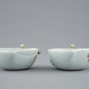 A pair of Chinese famille rose leaf-shaped cups and saucers, Qianlong, 18th C. — 照片 6