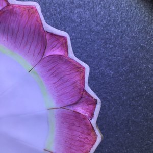 A pair of Chinese famille rose lotus-shaped cups and saucers, Yongzheng, 1723-1735 — photo 9