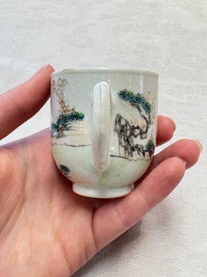 A pair of Chinese famille rose 'Luohan' cups, Qianlong — foto 10