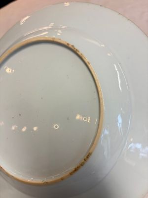 A pair of Chinese famille rose 'Magu' plates, Yongzheng/Qianlong — 照片 11