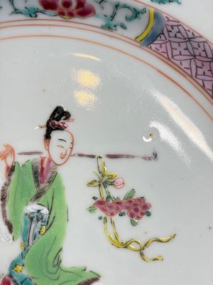 A pair of Chinese famille rose 'Magu' plates, Yongzheng/Qianlong — 照片 14