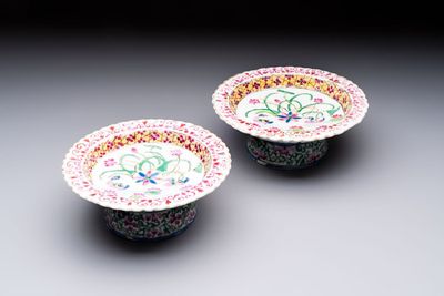 A pair of Chinese famille rose 'mandarin ducks in a lotus pond' Bencharong tazzas for the Thai market, 19th C.