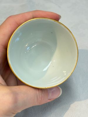 A pair of Chinese famille rose 'millefleurs' cups with a presentation box, Jiaqing mark, Republic — photo 20