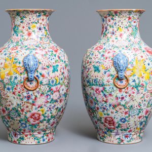 A pair of Chinese famille rose 'millefleurs' vases, Qianlong mark, Republic, 20th C. — 照片 4