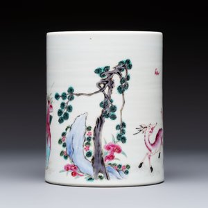 A pair of Chinese famille rose models of a boy riding a qilin and a bitong, 19/20th C. — photo 10