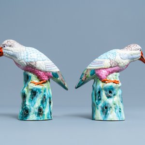 A pair of Chinese famille rose models of kingfishers, Qianlong — 照片 4