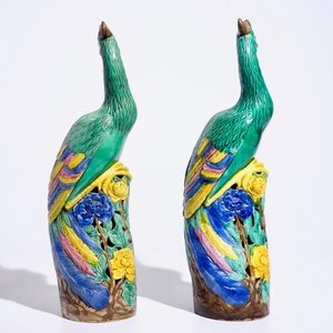 A pair of Chinese famille rose models of phoenixes, early 20th C. — photo 4