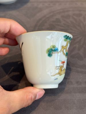 A pair of Chinese famille rose 'monkey and deer' cups and saucers, Tongzhi mark and of the period — photo 3
