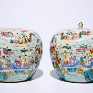 A pair of Chinese famille rose "one hundred boys" ginger jars, 19th C — 照片 3
