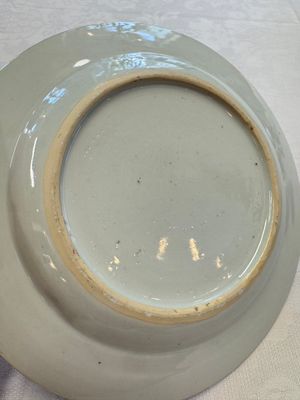 A pair of Chinese famille rose 'Peacock and Flowers' plates, Yongzheng — foto 12