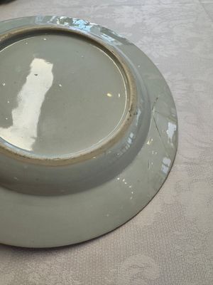 A pair of Chinese famille rose 'Peacock and Flowers' plates, Yongzheng — foto 22