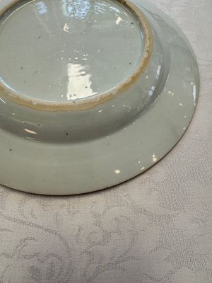 A pair of Chinese famille rose 'Peacock and Flowers' plates, Yongzheng — foto 10