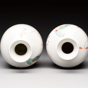 A pair of Chinese famille rose 'Pheasants' vases, Qianlong mark, Republic — photo 5
