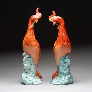 A pair of Chinese famille rose phoenixes and a rooster, Jingdezhen mark, 20th C. — photo 2