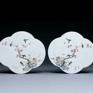A pair of Chinese famille rose plaques with birds among blossoming branches, 19th C. — photo 1
