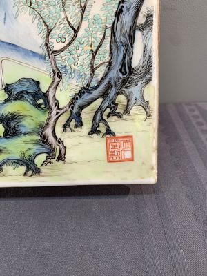A pair of Chinese famille rose plaques with garden scenes, 19/20th C. — photo 2