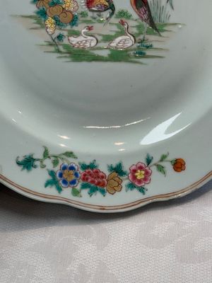 A pair of Chinese famille rose plates and one dish with birds and floral design, Qianlong — photo 21