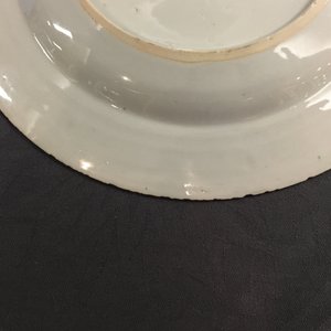 A pair of Chinese famille rose plates with a lady in a chariot, Yongzheng — photo 4