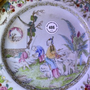 A pair of Chinese famille rose plates with figures in a garden, Yongzheng — photo 5