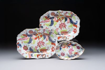 A pair of Chinese famille rose 'pseudo-tobacco leaf' dishes and a saucer, Qianlong