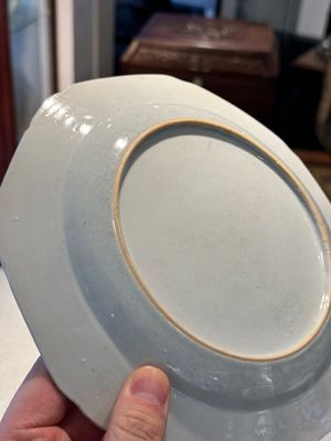 A pair of Chinese famille rose 'pseudo-tobacco leaf' plates, Qianlong — 照片 6