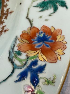 A pair of Chinese famille rose 'river landscape' dishes, Qianlong — foto 4