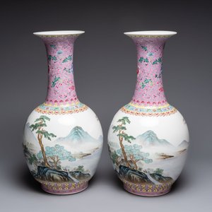 A pair of Chinese famille rose 'Riverscape' vases, Qianlong mark, 20th C. — photo 2