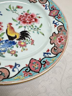 A pair of Chinese famille rose 'Rooster' plates, Qianlong — photo 13