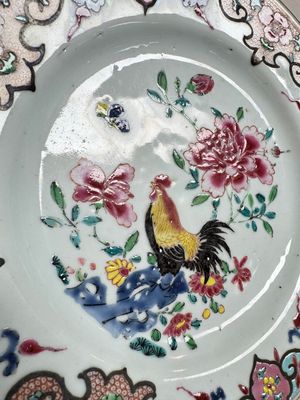 A pair of Chinese famille rose 'Rooster' plates, Qianlong — photo 7