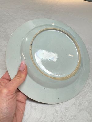 A pair of Chinese famille rose 'Rooster' plates, Qianlong — photo 8