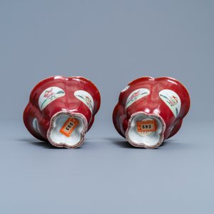 A pair of Chinese famille rose ruby-ground wine cups with foreigners, Qianlong — 照片 6