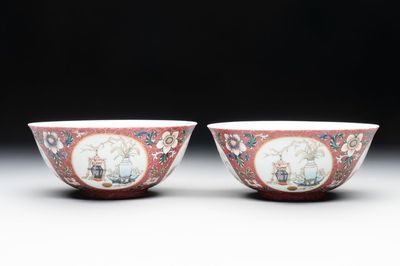 A pair of Chinese famille rose ruby-sgraffito-ground 'antiquities' bowls, Daoguang mark, 19/20th C.