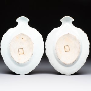 A pair of Chinese famille rose sauceboats and stands with floral design, Qianlong — foto 9