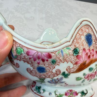 A pair of Chinese famille rose sauceboats with floral scroll design — photo 13