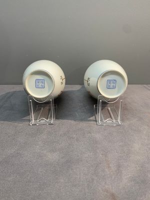 A pair of Chinese famille rose semi-eggshell 'ladies and boys' vases, Hongxian mark, 20th C. — photo 6