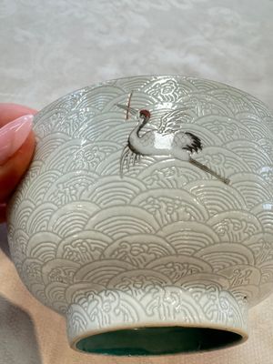 A pair of Chinese famille rose sgraffiato-ground 'Zhang Guolao' bowls, Daoguang mark and of the period — foto 18