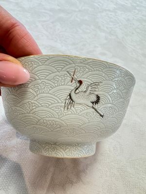 A pair of Chinese famille rose sgraffiato-ground 'Zhang Guolao' bowls, Daoguang mark and of the period — foto 6