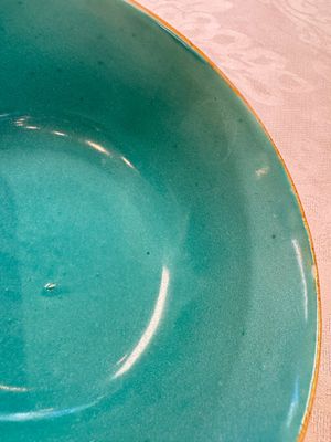 A pair of Chinese famille rose sgraffiato-ground 'Zhang Guolao' bowls, Daoguang mark and of the period — foto 8