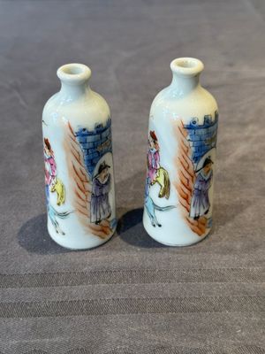 A pair of Chinese famille rose snuff bottles, Qianlong mark, 19th C. — foto 3