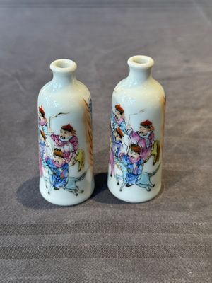A pair of Chinese famille rose snuff bottles, Qianlong mark, 19th C. — foto 4