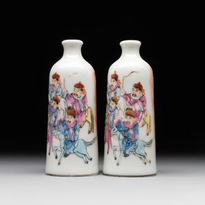 A pair of Chinese famille rose snuff bottles, Qianlong mark, 19th C. — foto 2