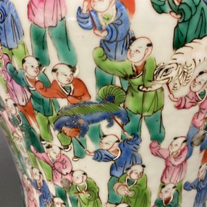 A pair of Chinese famille rose 'spring festival' vases and covers, 19th C. — photo 31