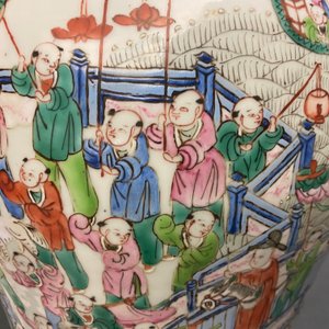 A pair of Chinese famille rose 'spring festival' vases and covers, 19th C. — photo 33